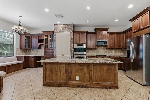  Residence photo 17