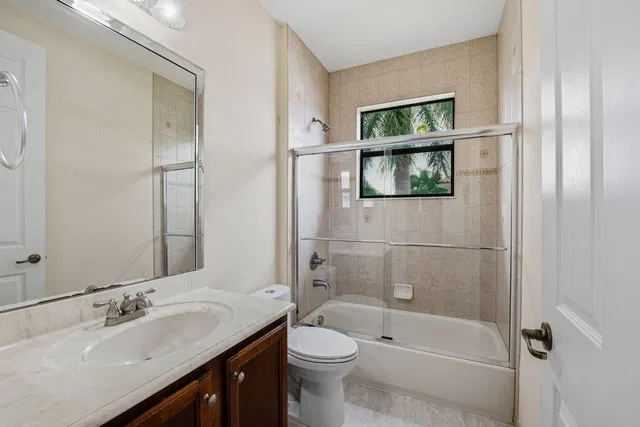  Residence photo 26