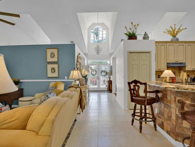Residence photo 30