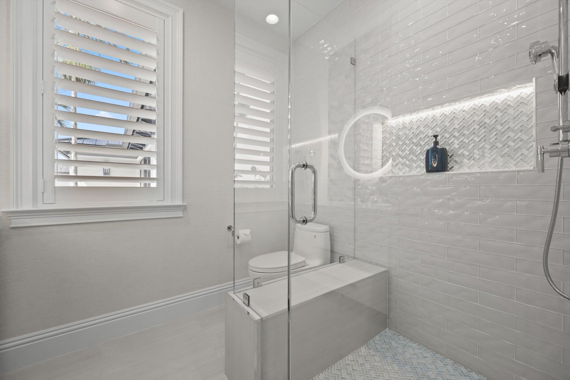 Residence photo 95