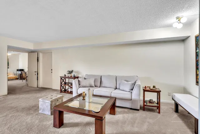 Unit 234 photo 6