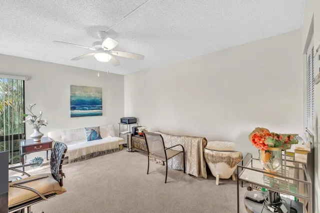 Unit 234 photo 24