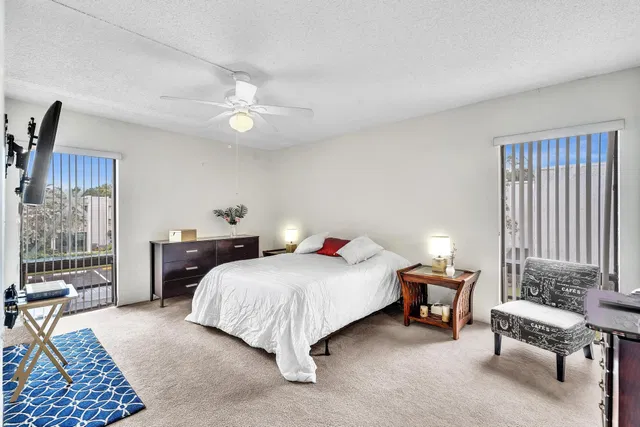 Unit 234 photo 28