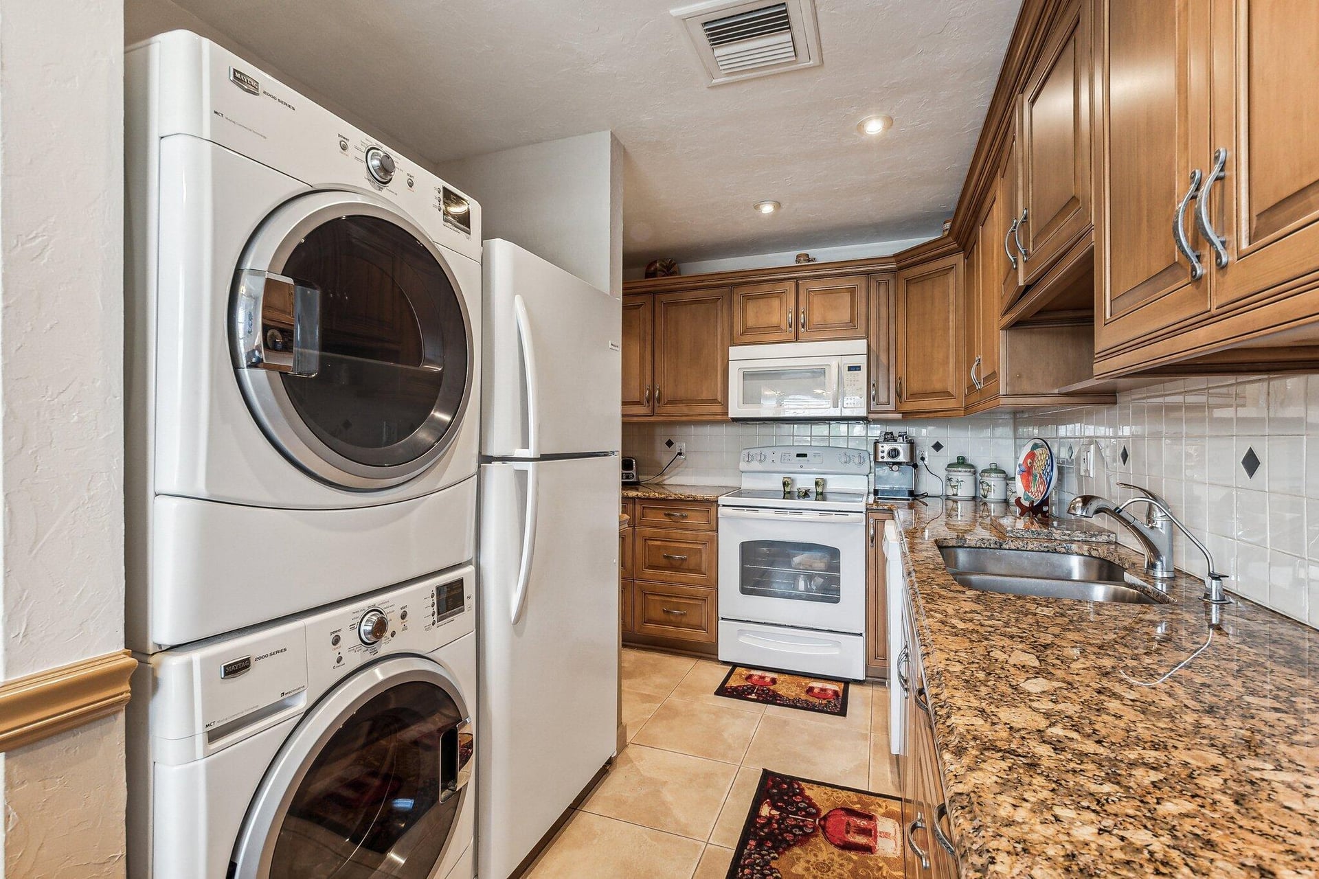 Unit 103 photo 10