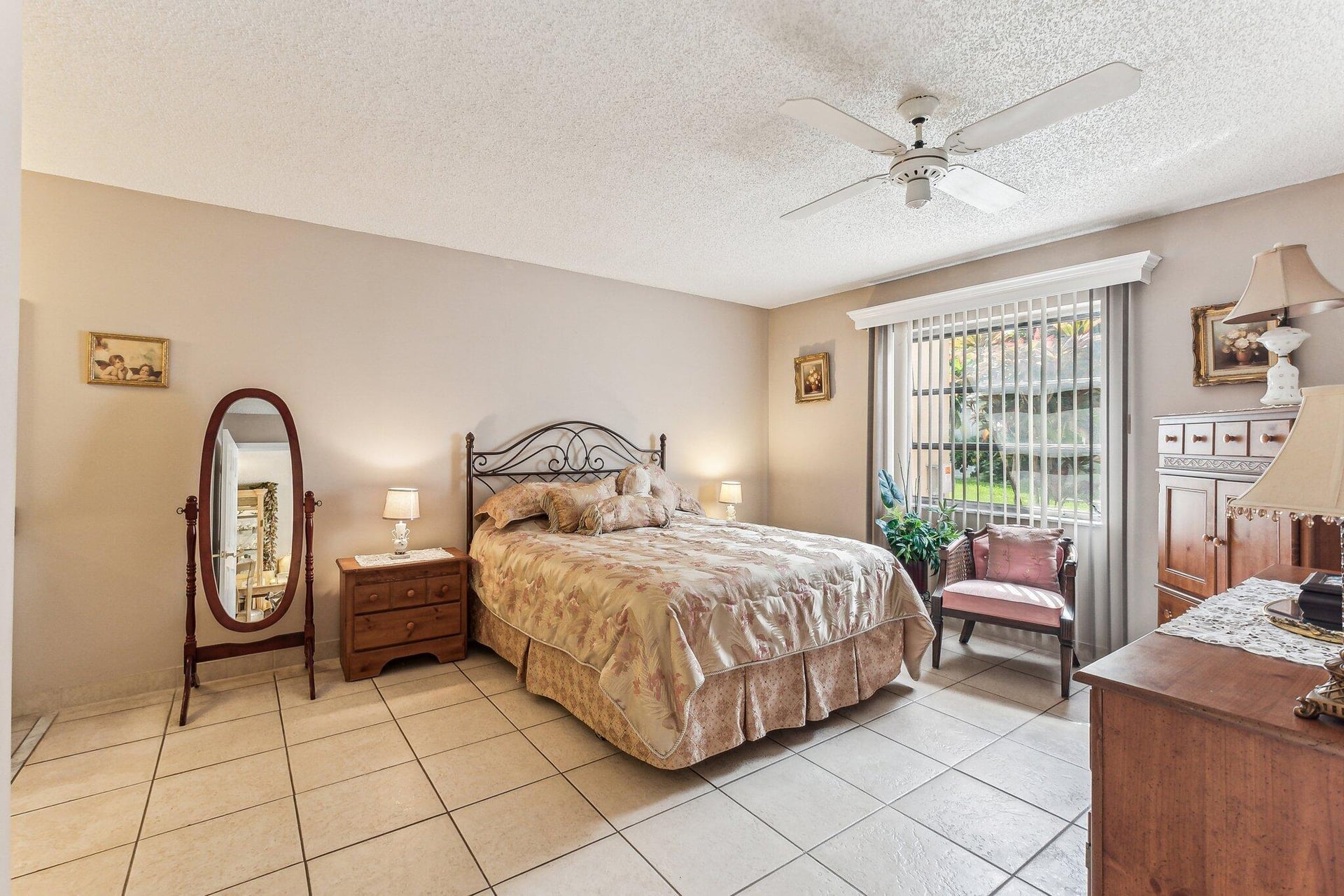 Unit 103 photo 24