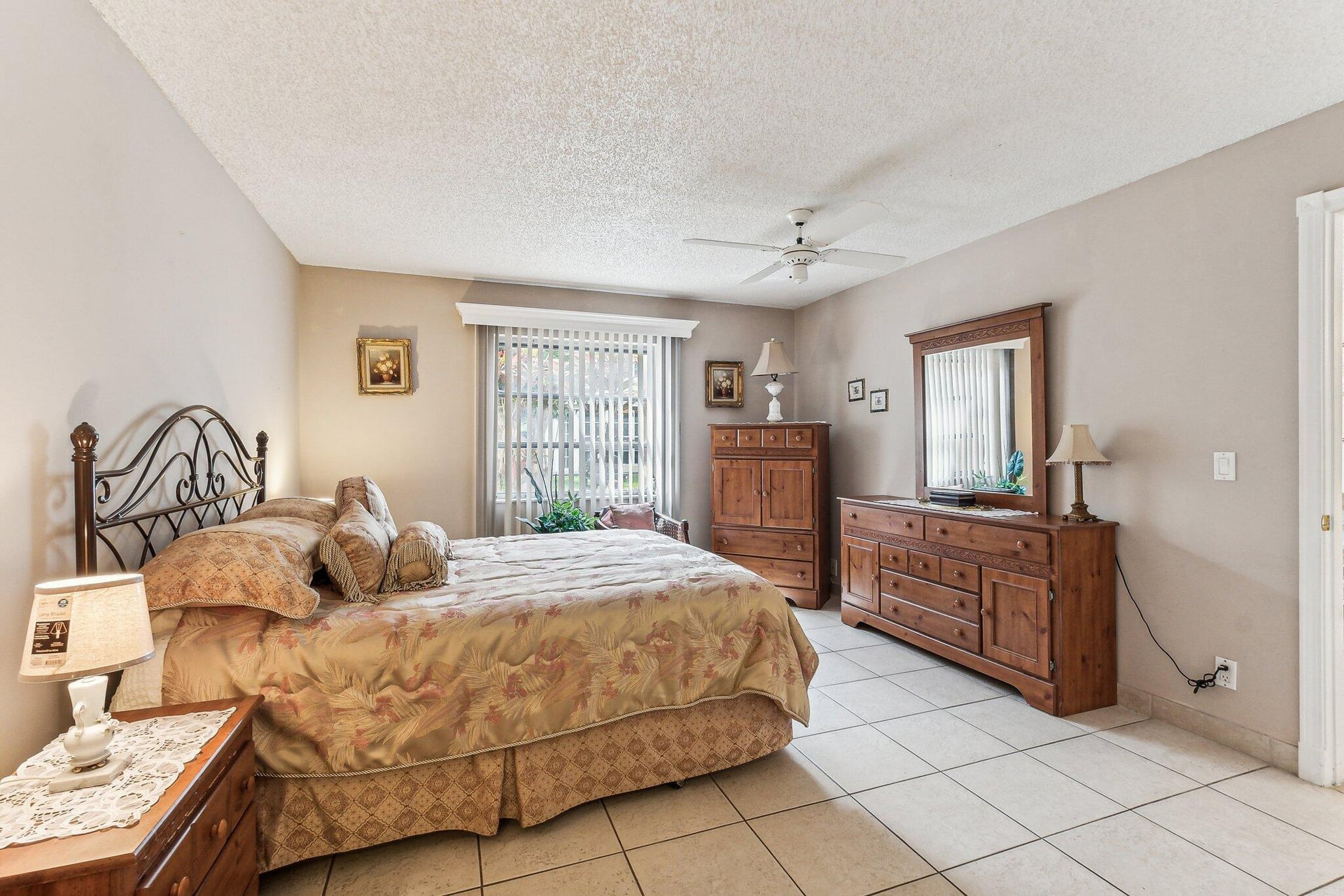 Unit 103 photo 25