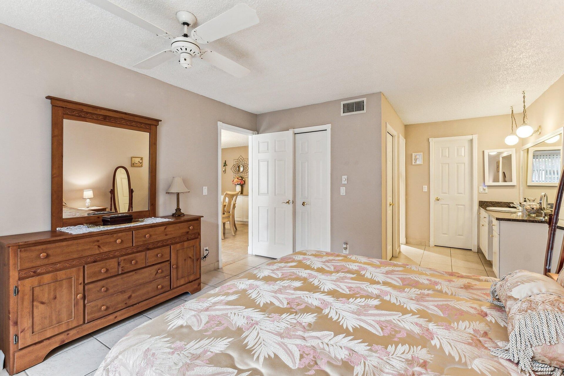 Unit 103 photo 26