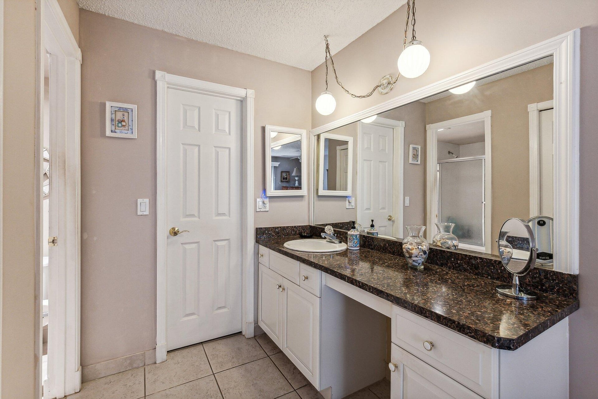Unit 103 photo 27