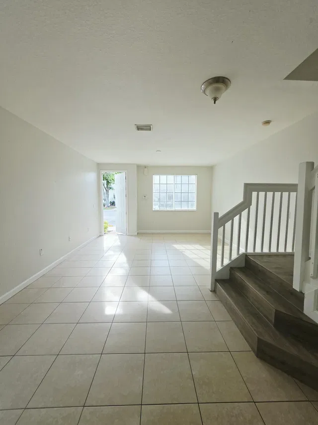 Residence photo 6