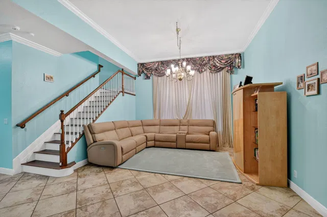  Residence photo 10