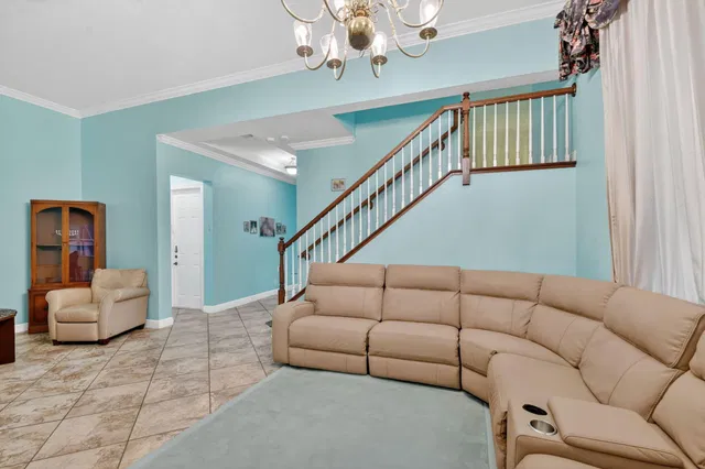  Residence photo 12