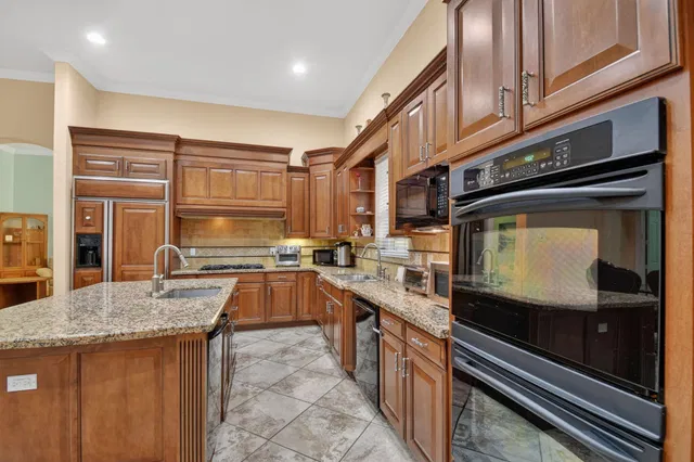  Residence photo 36