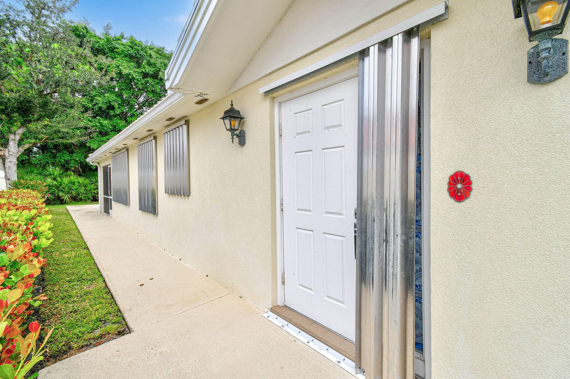  Residence photo 5