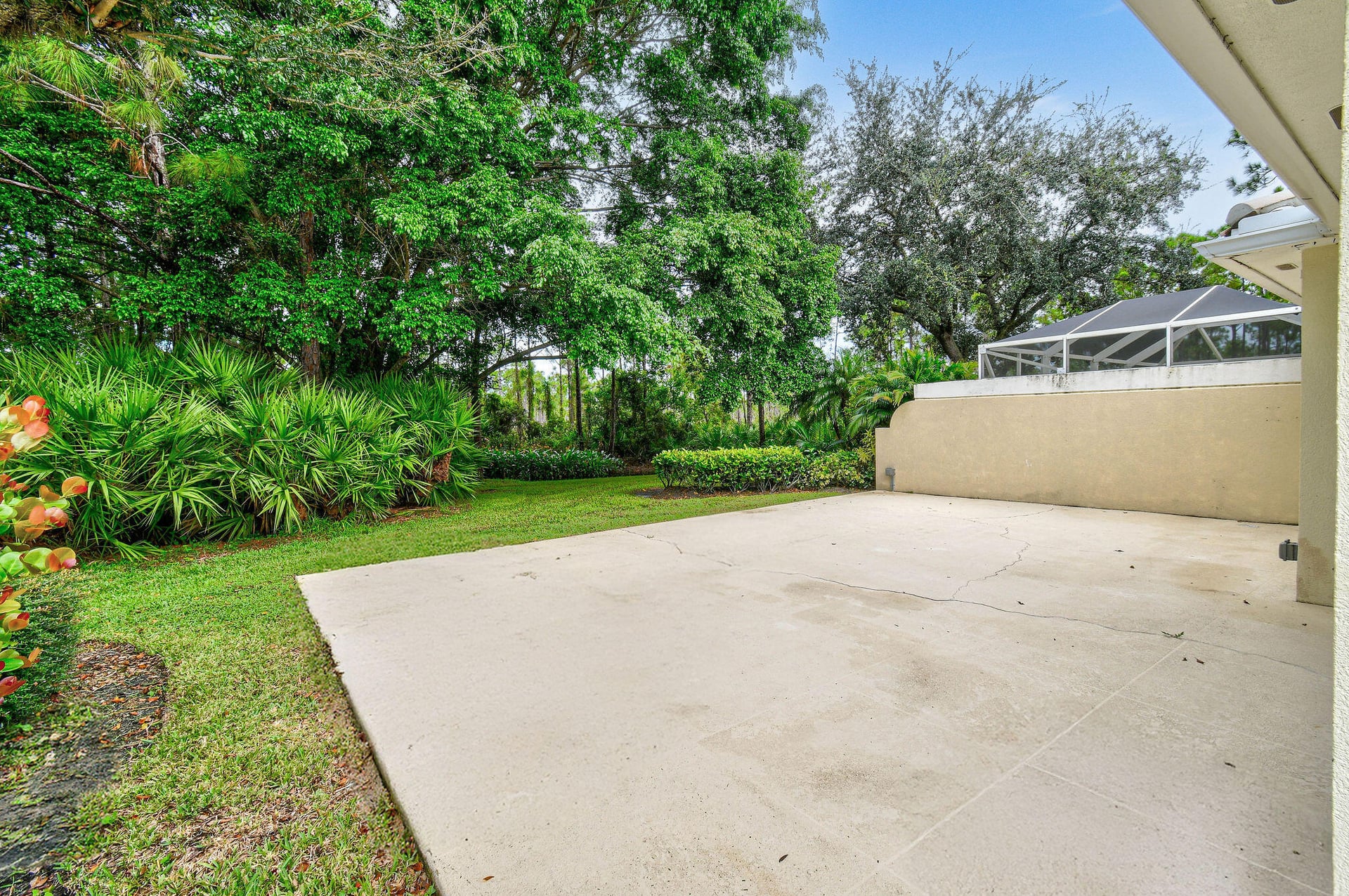  Residence photo 36