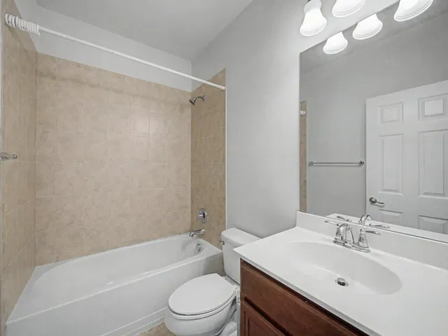 Botanica Unit 107 photo 29