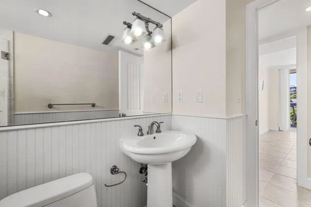 South Palm Beach Unit 515 photo 18