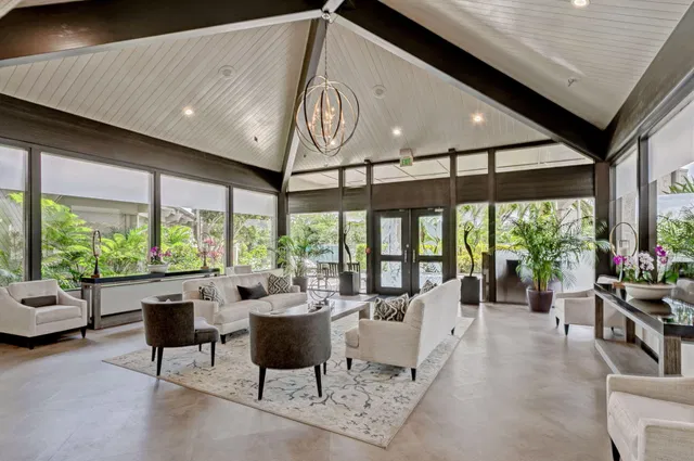 Eastpointe Country Club Residence photo 59