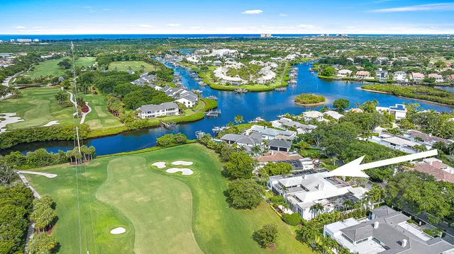 Admirals Cove Residence photo 2