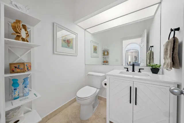 Admirals Cove Residence photo 11