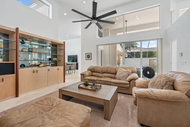 Admirals Cove Residence photo 13