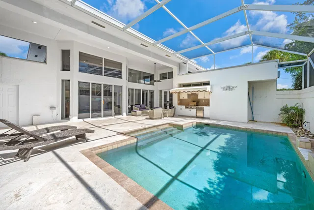 Admirals Cove Residence photo 24