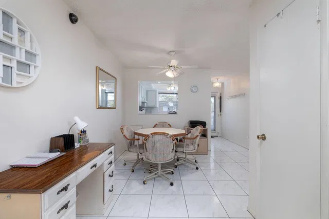 Unit 130-8 photo 9