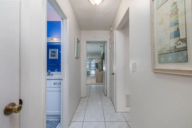 Unit 130-8 photo 15