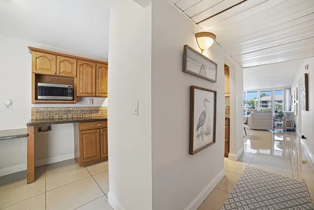 Boca Raton Unit 211 photo 11