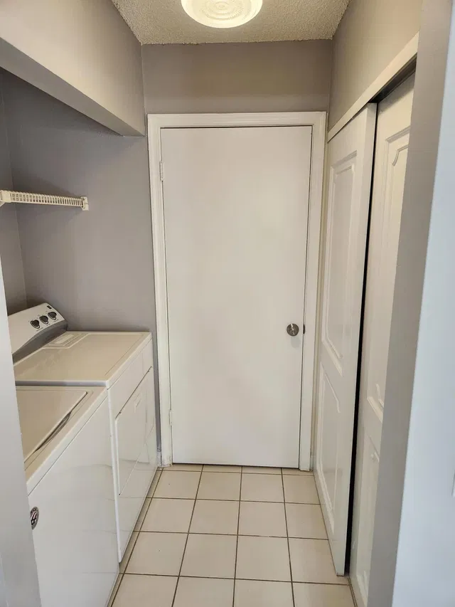 Unit C photo 11