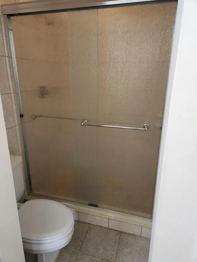 Unit C photo 19