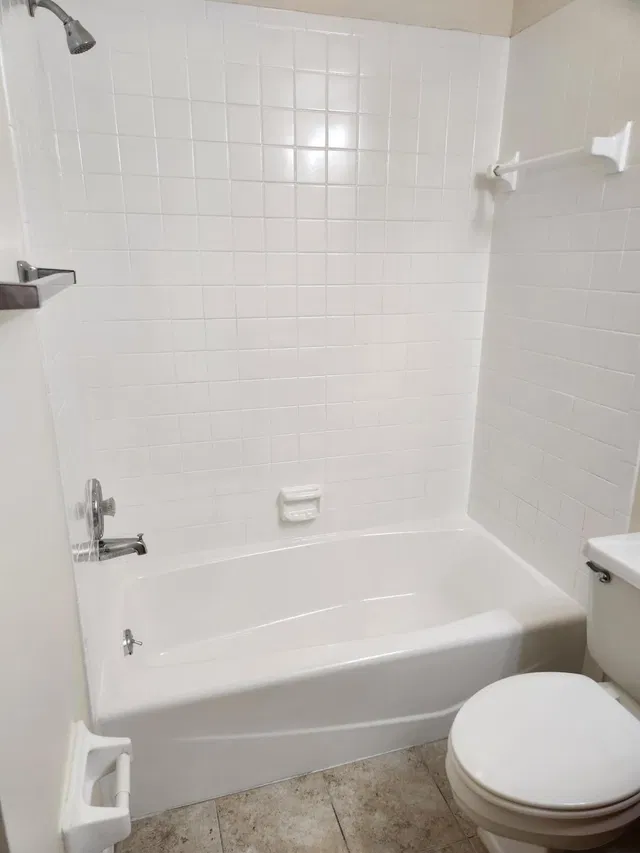 Unit C photo 22