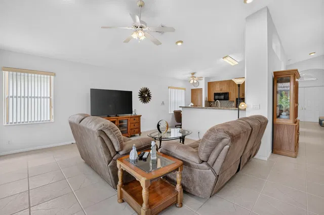 Residence photo 15