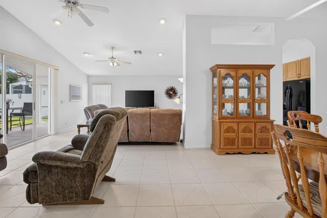 Residence photo 24