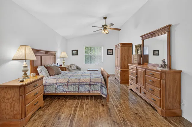 Residence photo 26