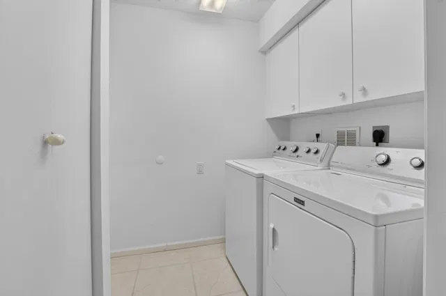 Residence photo 33