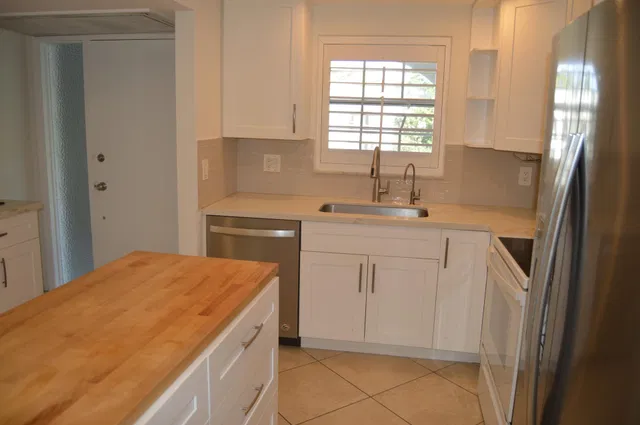 Unit 5-303 photo 6