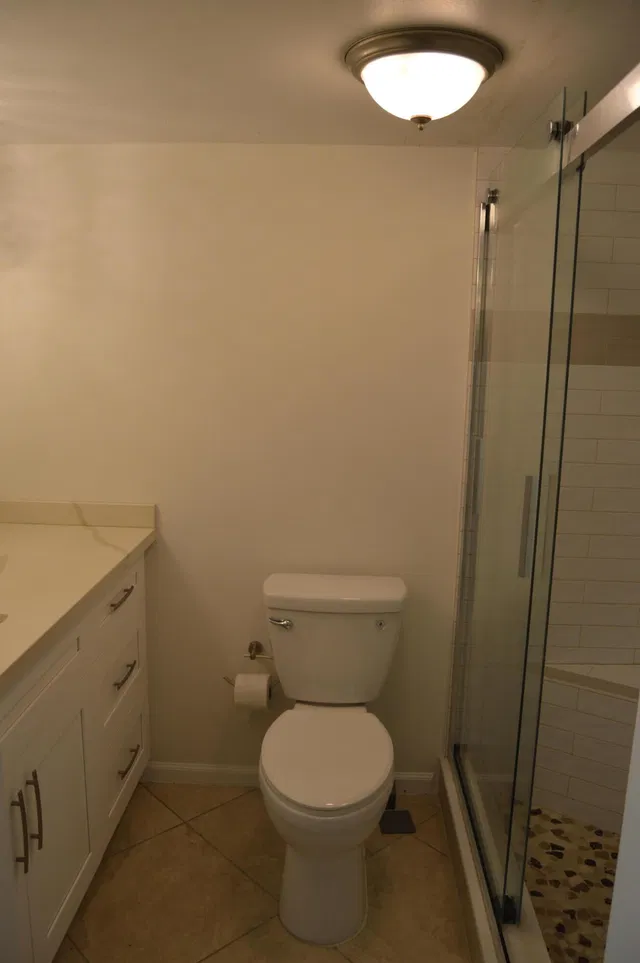 Unit 5-303 photo 15