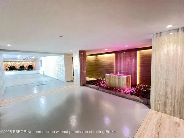 Unit 414 photo 2