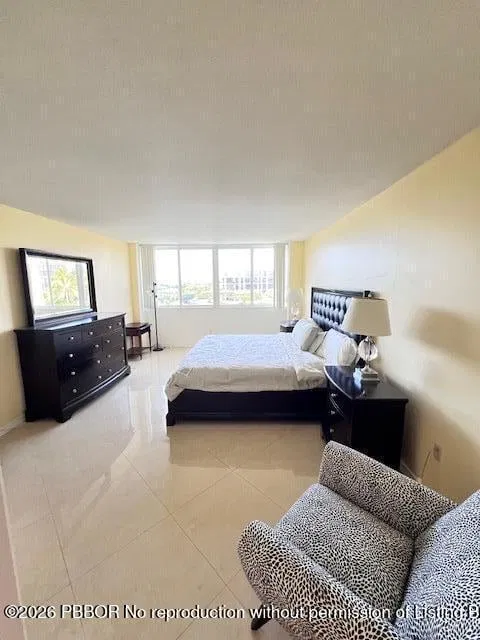 Unit 414 photo 10