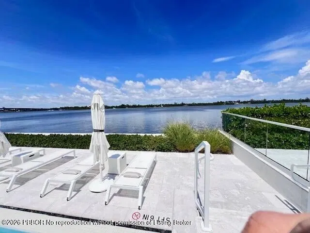 Unit 414 photo 15