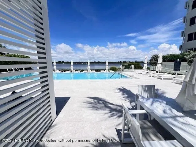 Unit 414 photo 18