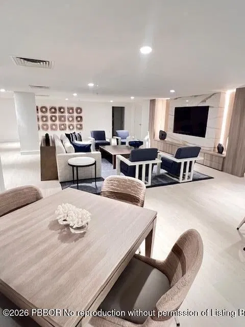 Unit 414 photo 23