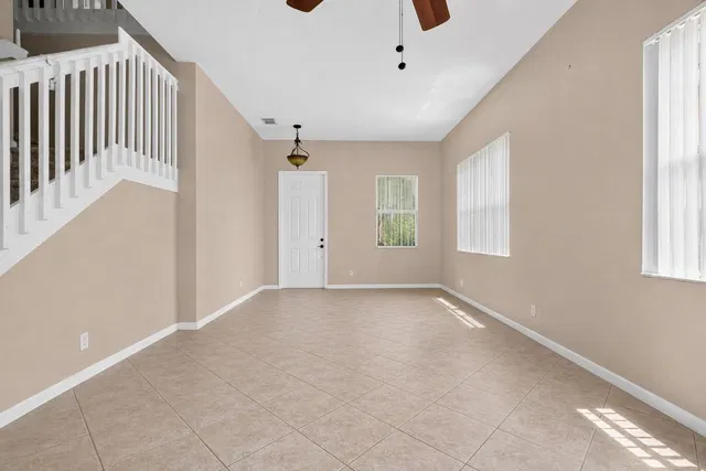 Residence photo 5