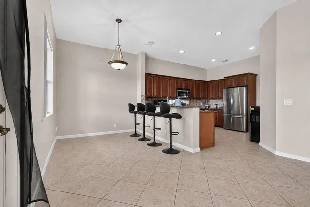 Residence photo 18