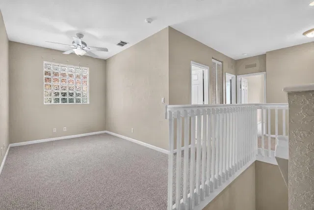 Residence photo 24