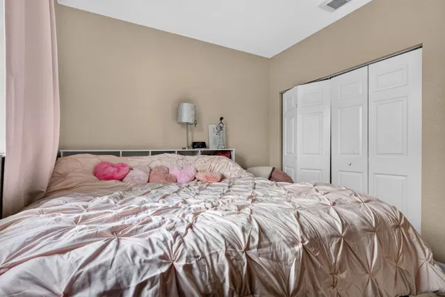 Residence photo 42