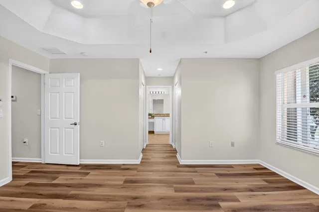 Residence photo 12