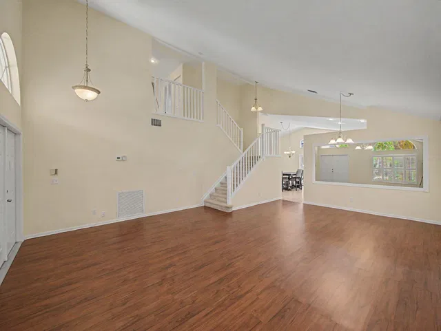 Residence photo 6