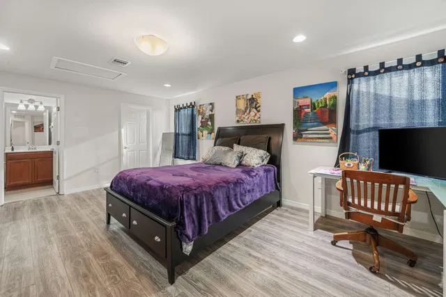  Residence photo 26