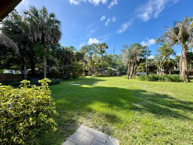 Residence photo 9